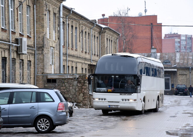 Эстонская полиция обнаружила в автобусе Рига-Таллин нелегально въехавшего в Эстонию иракца