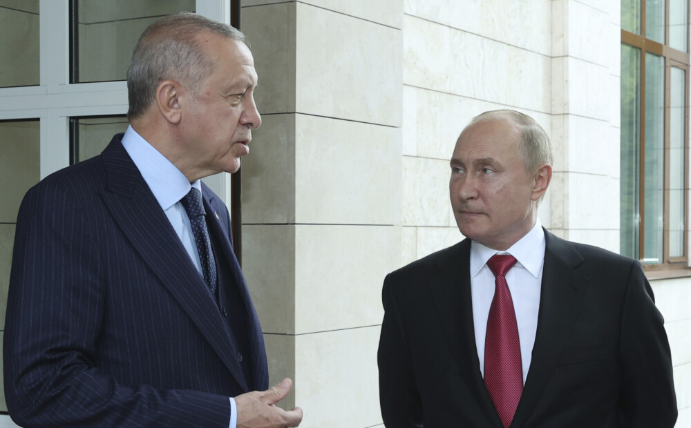 Putins un Erdogans mērās ar antivielām