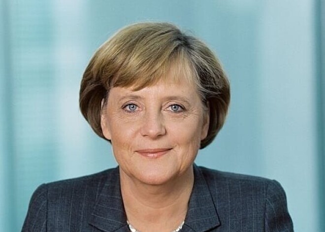 Королева ночи: 16 лет Ангела Меркель спала по 3 часа в сутки и руководила страной