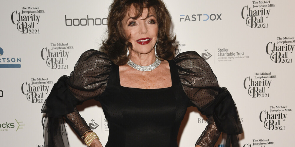 Она роскошна! 88-летняя Джоан Коллинз в вечернем платье на красной дорожке вызвала восторг