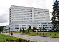 Daugavpils slimnīcas ēka.