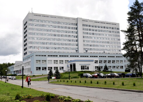 Daugavpils slimnīcas ēka.
