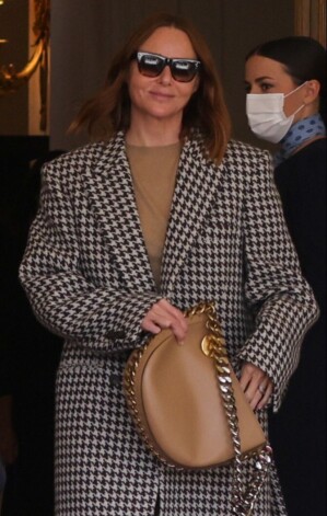 Stella Makartnija 2021. gada oktobrī Parīzē.