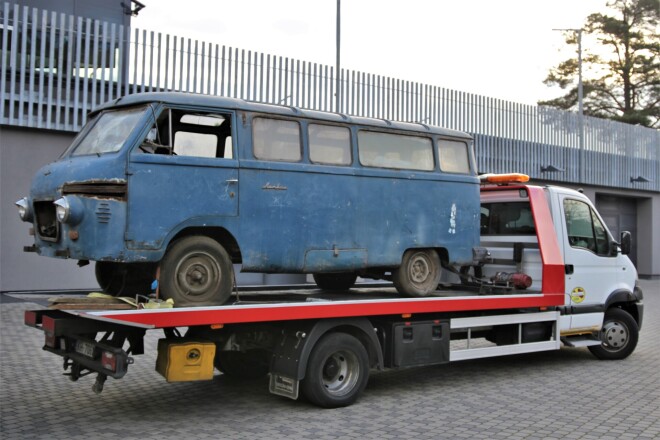 RAF "Latvija" mikroautobuss.