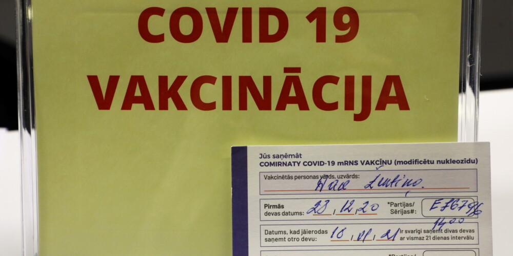 От Covid-19 полностью привиты более 48% жителей Латвии