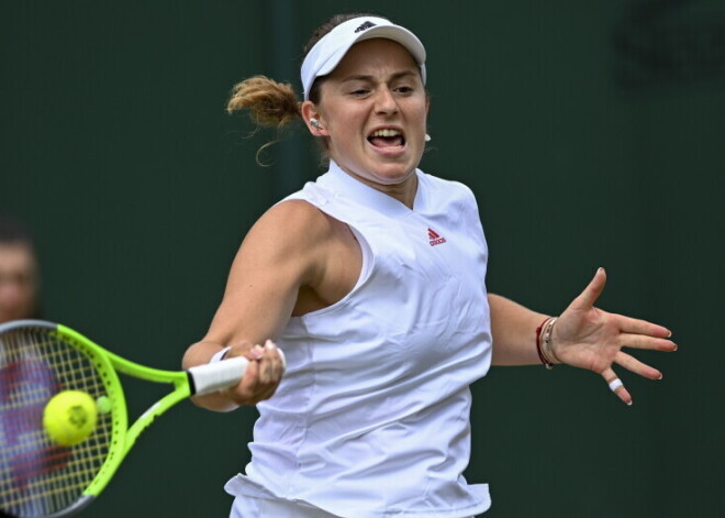 Ostapenko Indianvelsas "WTA 1000" turnīra dubultspēļu ceturtdaļfinālā pārspēj turnīra favorītes