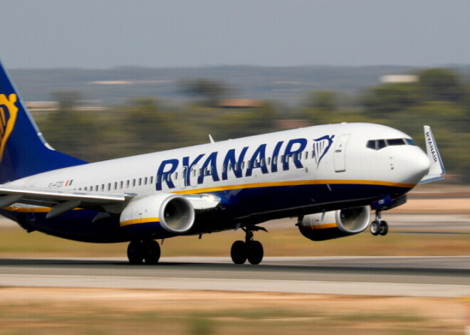 Ryanair запрещает посадку на рейс людям, которым вернули деньги во время пандемии