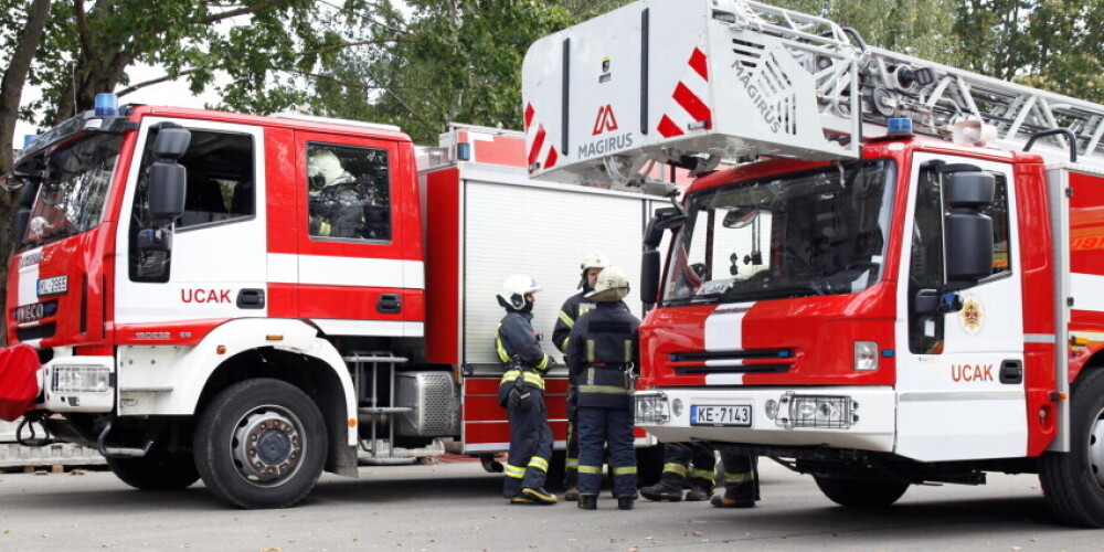 В Латвии пожарные выйдут к Сейму: стране грозит реальная угроза из-за увольнений непривитых спасателей