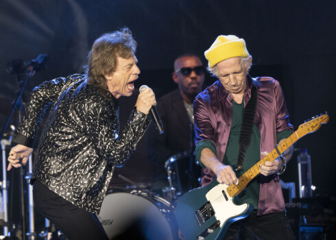 Rokgrupa “Rolling Stones” ierauta skandālā dziesmas dēļ