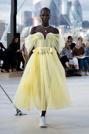 "Alexander McQueen" pavasaris/vasara 2022