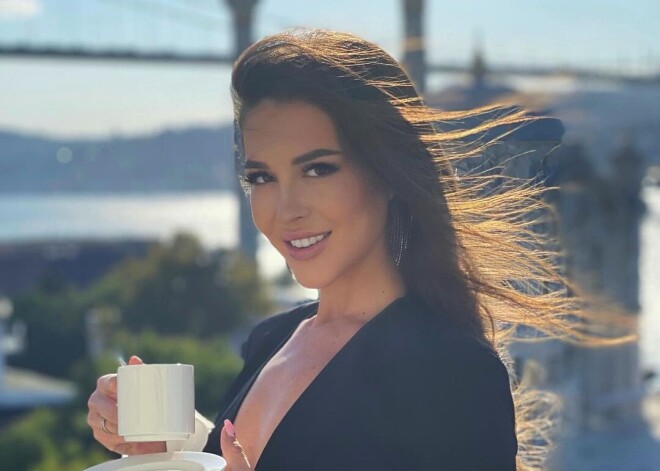 Анна Бузова обвинила знаменитую сестру во лжи: "Реально мне квартиры дарятся? Хочу еще одну тогда!"