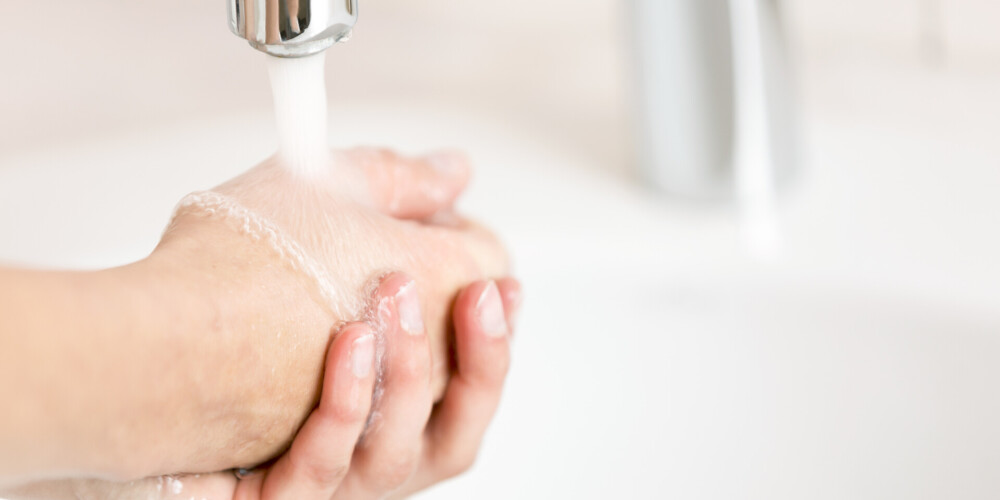 Aptauja: vai Latvijas iedzīvotāji pietiekami bieži mazgā rokas?