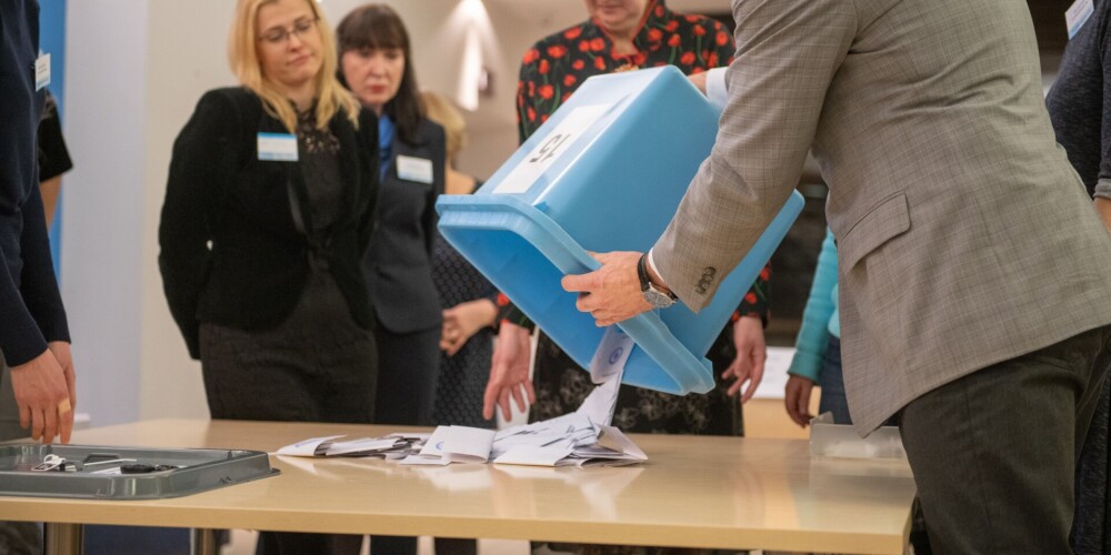 Igaunijas pašvaldību vēlēšanās no partijām visvairāk balsu Centra partijai