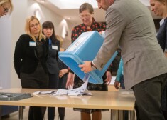 Igaunijas pašvaldību vēlēšanās no partijām visvairāk balsu Centra partijai