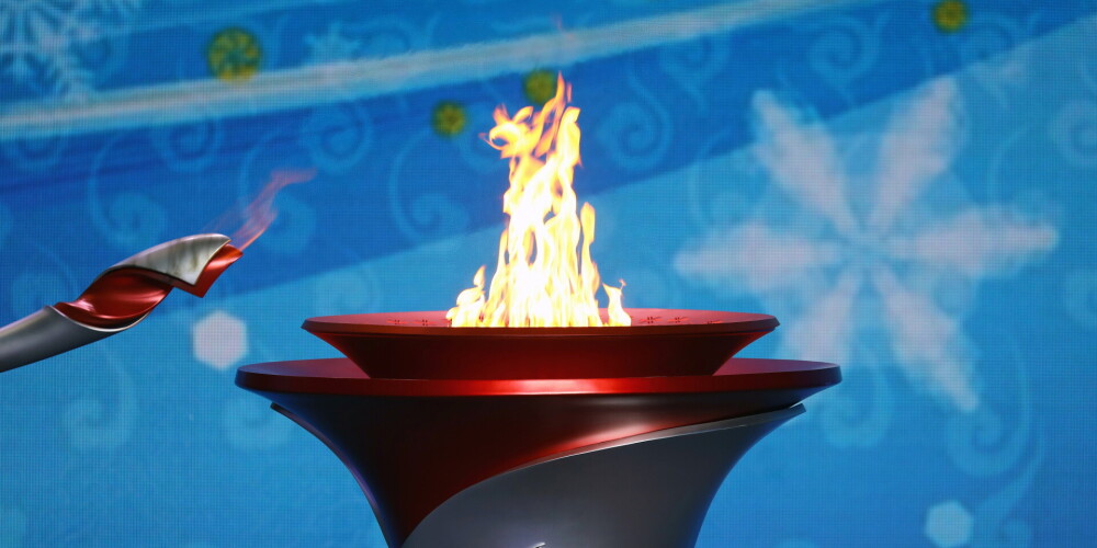Pekinā nogādāta olimpisko spēļu uguns