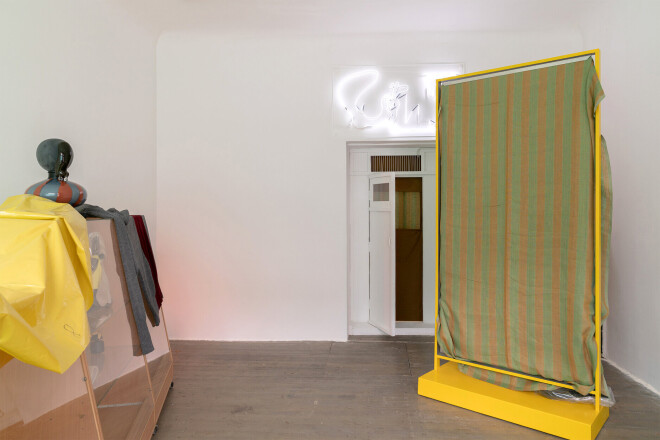 Oļas Vasiļjevas izstāde "Laika Tips" ("Necessary Illusions") galerijā "427" (30.07.–28.08.2021.).