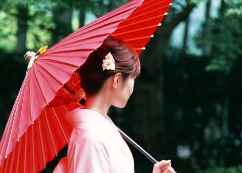 История самой высокооплачиваемой гейши, которая любила без выходных, но вышла на пенсию в 29 лет