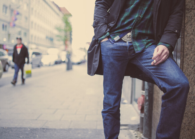 Можно ли во время комендантского часа выйти покурить на улицу?