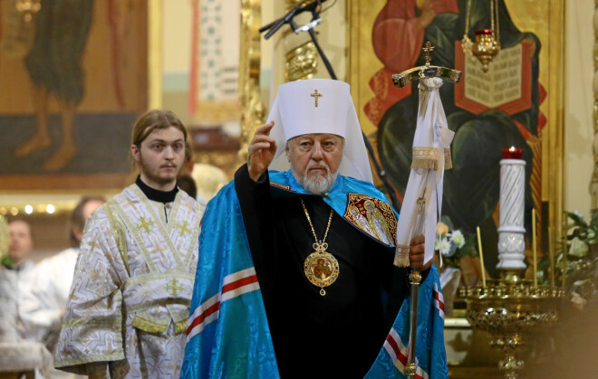 Latvijas pareizticīgo vadītājs, metropolīts Aleksandrs stingri norādījis, ka dievnamā antivakseri savu mācību sludināt nedrīkst.