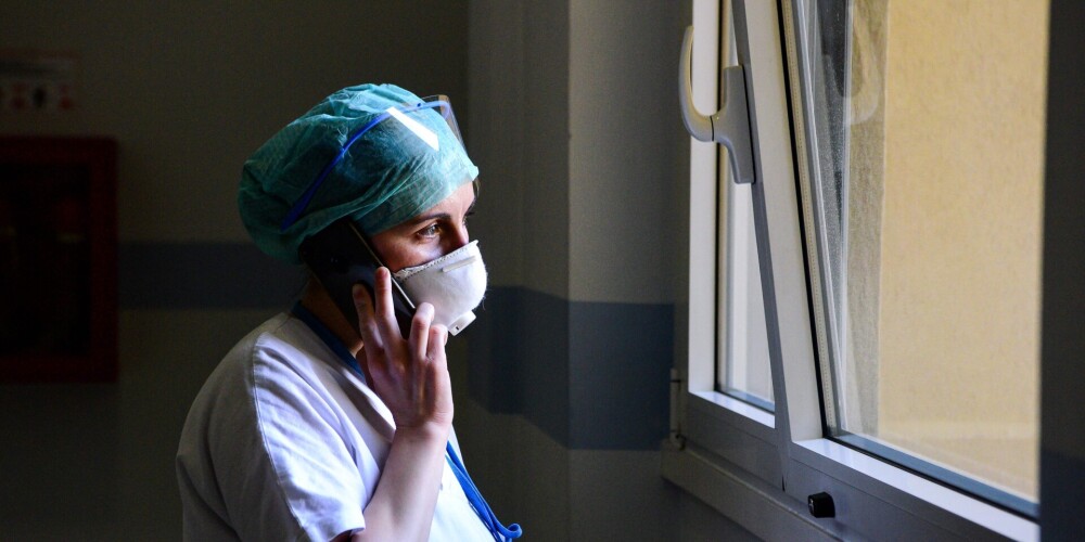 "Tele2" medicīnas darbiniekiem trīs mēnešus nodrošinās bezmaksas mobilos sakarus