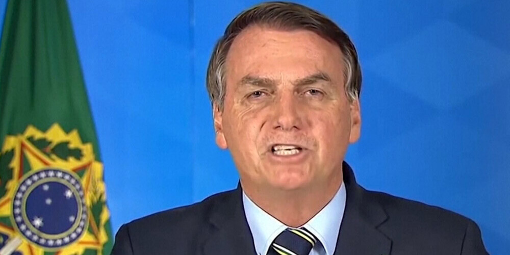 Bolsonaru tīši pakļāvis brazīliešus masveida inficēšanās draudiem ar bīstamajiem centieniem iegūt pūļa imunitāti.