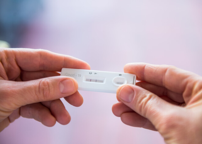 С 1 ноября посещение медучреждений - только по экспресс-тесту. Как это будет?