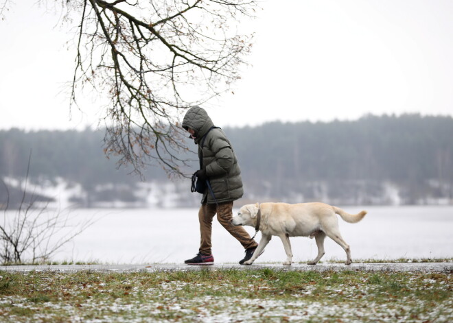 Ceturtdien daudzviet gaidāms neliels lietus