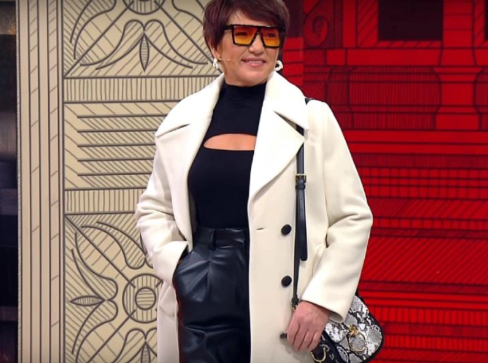 Кэнди легс. Эвелина хромченко фото. Leah francis чулки. Мода эвелина хромченко 2020 для женщины 50 лет. Пышные дамы бальзаковского возраста.