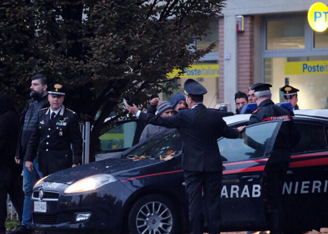 Itālijas policija plašā operācijā aizturējusi desmitiem cilvēku, kuri bijuši iesaistīti narkotiku kontrabandā