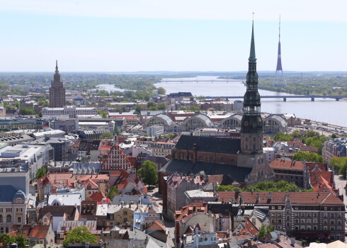 Krusta kari par Rīgas Pēterbaznīcai piesolītajiem miljoniem