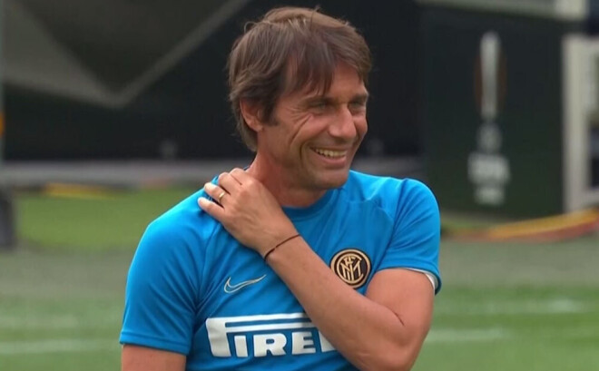 52 gadus vecais Konte strādājis tādos grandos kā Turīnas "Juventus", Londonas "Chelsea" un Milānas "Inter".