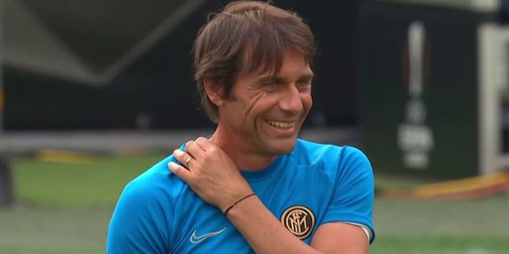 Antonio Konte dzimis 1969. gada 31. jūlijā. Viņš ir itāliešu futbola treneris un bijušais futbolists. Spēlētāja karjeras lielāko daļu pārstāvējis Turīnas "Juventus", spēlējis pussarga pozīcijā, aizvadījis 20 spēles Itālijas izlasē. Konte strādājis tādos grandos kā Turīnas "Juventus", Londonas "Chelsea" un Milānas "Inter", kuru iepriekšējā sezonā aizveda līdz triumfam Itālijas futbola A sērijā. Pēc veiksmīgās sezonas Kontes un "Inter" ceļi tomēr šķīrās, jo speciālists ar komandas vadību nespēja rast kopsaucēju transfēru politikā. 2021. gada novembrī pārņēma Totenhemas "Hotspur" grožus, galvenā trenera amatā nomainot portugāļu speciālistu Nunu Espiritu Santu.