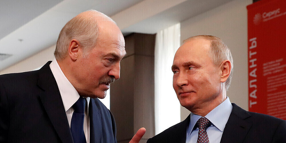 "Никаких сомнений здесь нет": Путин пообещал защитить Лукашенко