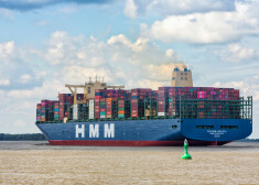 Экономист: ваш заказ из Китая и опоздает, и подорожает из-за гигантских кораблей
