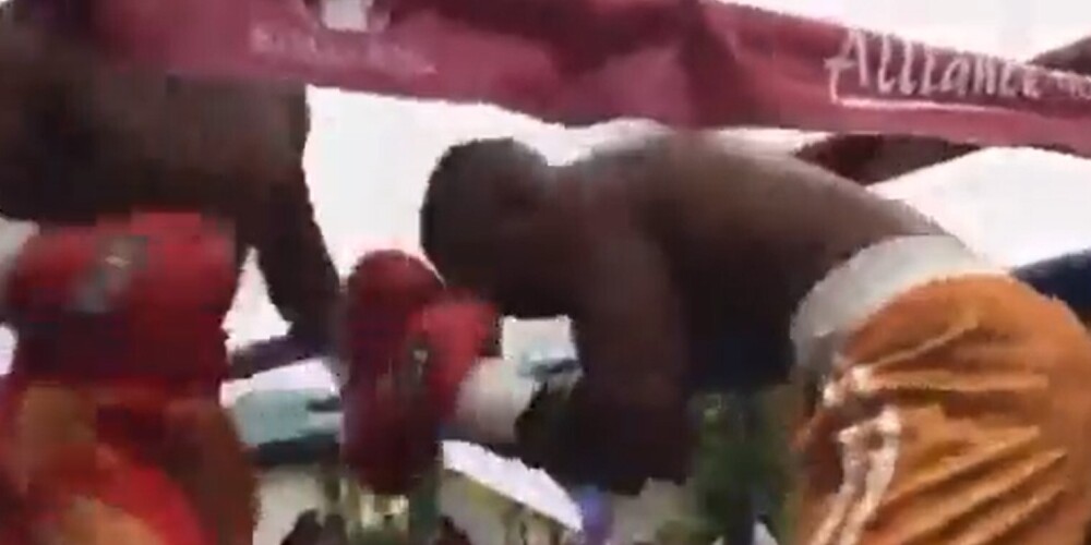 24-летний боксер умер после боя - смертельный нокаут попал на видео