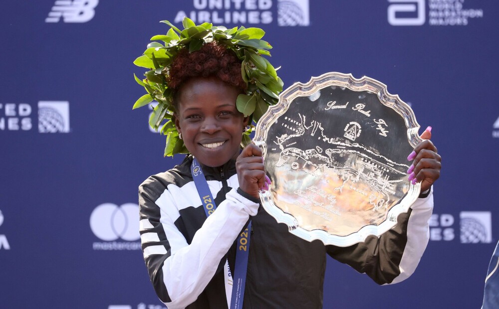 Olimpiskā čempione Džepčirčira un Korirs uzvar Ņujorkas maratonā