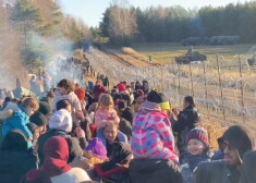 Хотя поток нелегальных иммигрантов через границы Польши, Литвы и Латвии, организованный Минском, продолжается с лета, это была первая такая массовая попытка нелегального пересечения польской границы