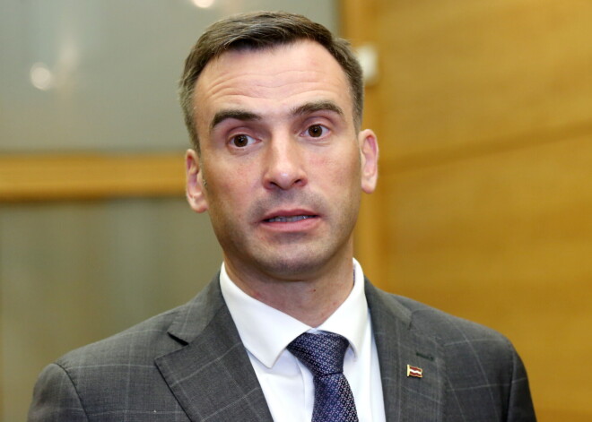 Стакис: нет ясности о дальнейшей работе примерно 5% непривитых работников самоуправления