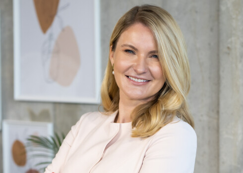 “Nauda ir rīks drošības un brīvības sajūtai. Un, lai šī sajūta būtu, jāveido uzkrājumi,” skaidro Karīna Kulberga un piebilst, ka tas automātiski nenozīmē skrupulozu ikdienas tēriņu uzskaitīšanu un nemitīgu satraukumu, vai tērēts netiek par daudz.