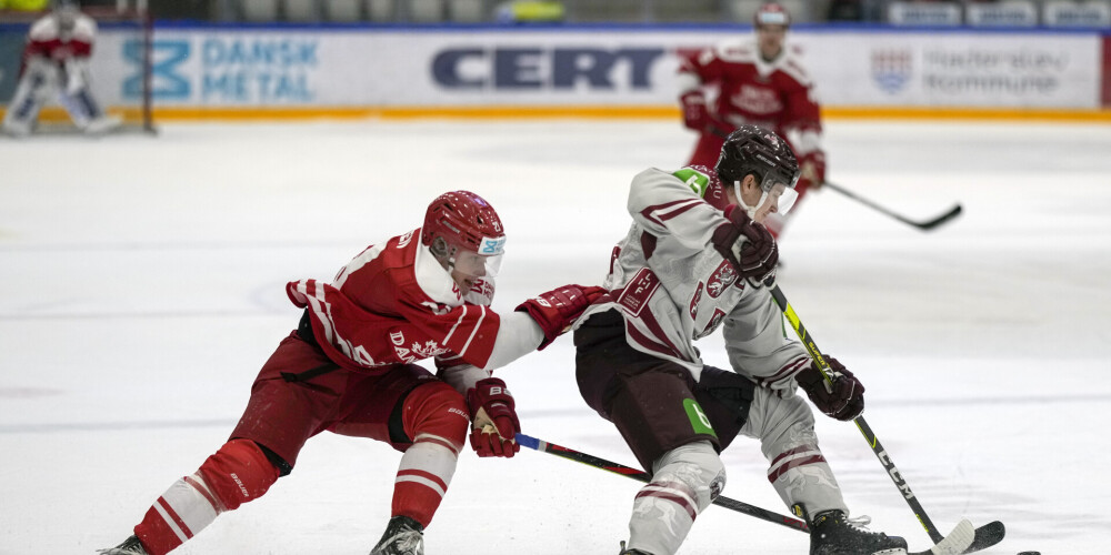 Latvijas hokeja izlase pārbaudes turnīra noslēgumā piekāpjas dāņiem