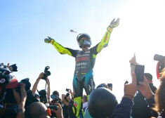 Leģendārais Rosi atvadās ar desmito vietu sezonas pēdējā "MotoGP" posmā