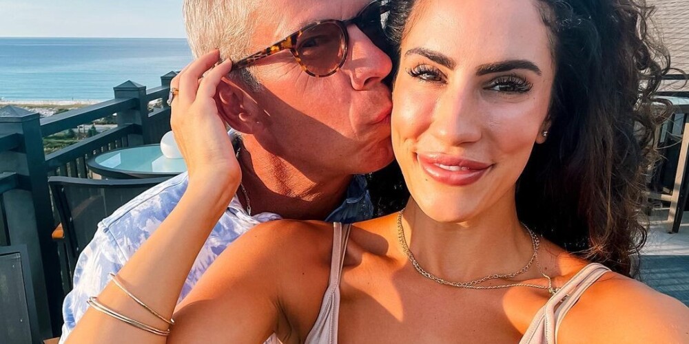 "Влюбилась в душу": блогер рассказала об отношениях с миллионером на 30 лет старше