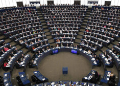 Pēdējā brīdī ES Padome un Eiropas Parlaments vienojušies par 2022.gada ES budžetu