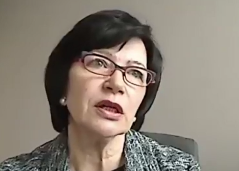 Profesore Juta Kroiča. 