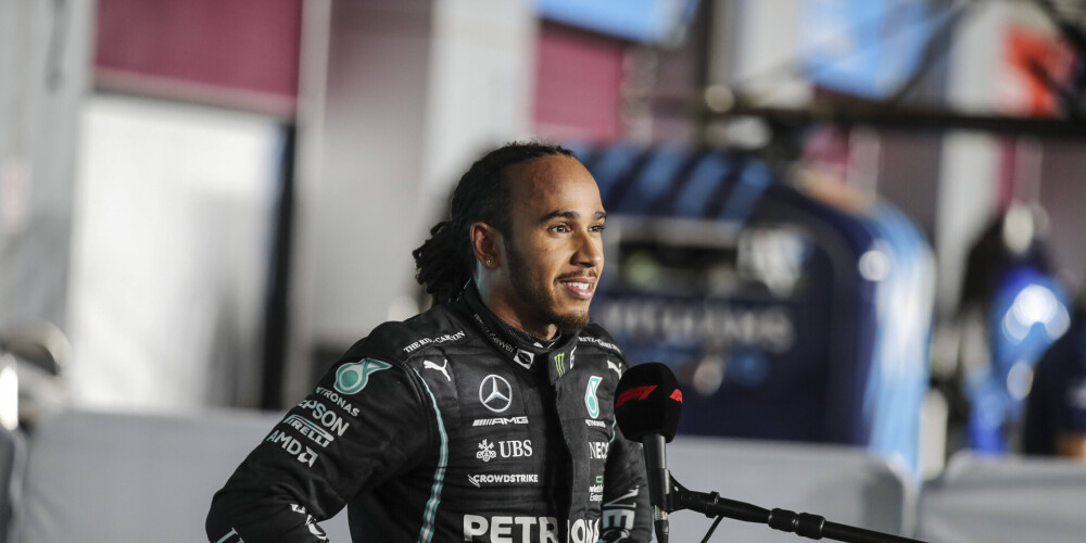 Hamiltons ātrākais Kataras "Grand Prix" kvalifikācijas braucienā