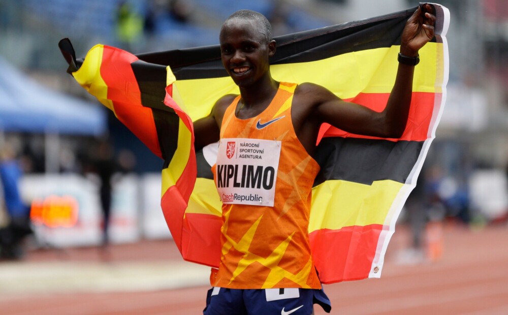 Ugandas skrējējs Kiplimo labo pasaules rekordu pusmaratonā