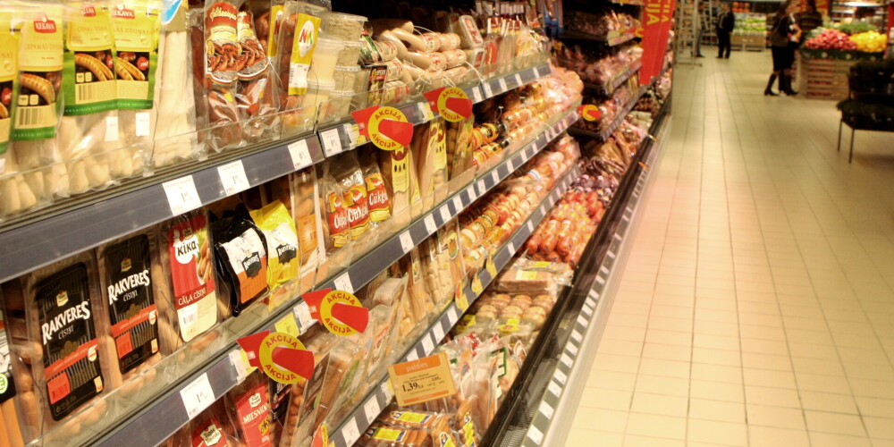 "Я никогда не видел такой цены!": латвийцы шокированы ростом стоимости продуктов в магазинах