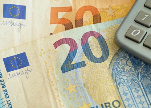 Pētījums: cilvēki vēlas saņemt vismaz 1110 eiro lielu pensiju
