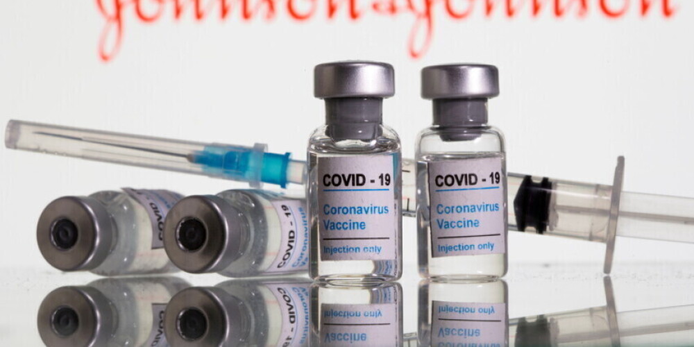 Врач: из вакцинированных чаще всего в больницу с Covid-19 попадают привитые AstraZeneca или Janssen