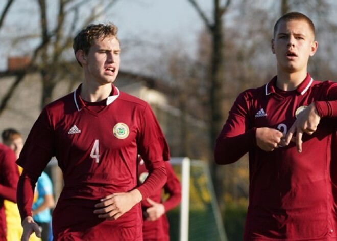 Latvijas U-17 futbolisti cīnās neizšķirti ar Zviedriju un iekļūst elites kārtā